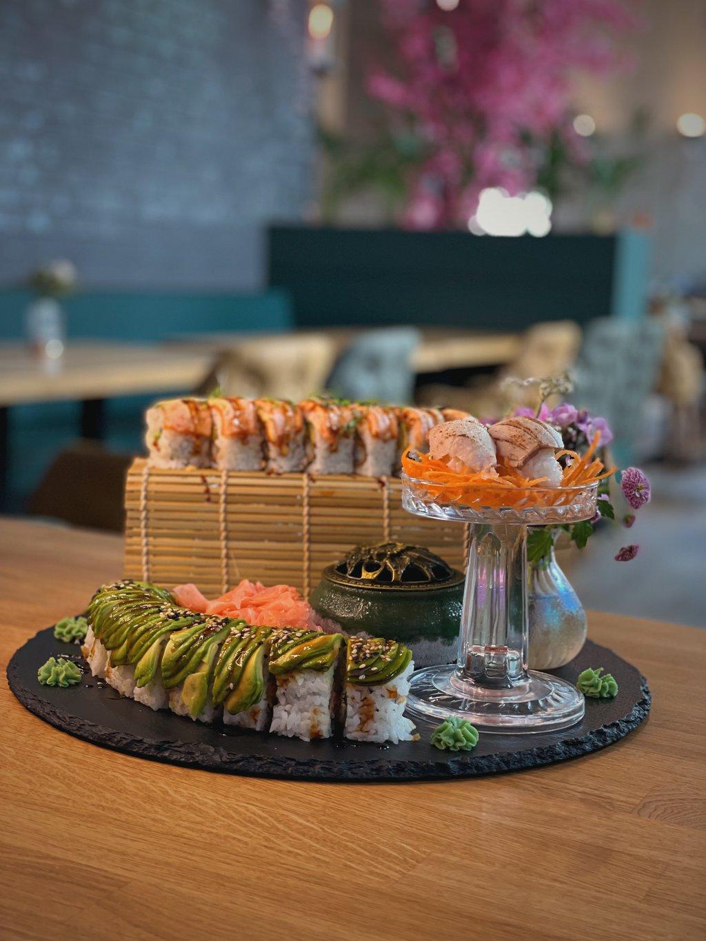 Sushi-Platten zum Abholen